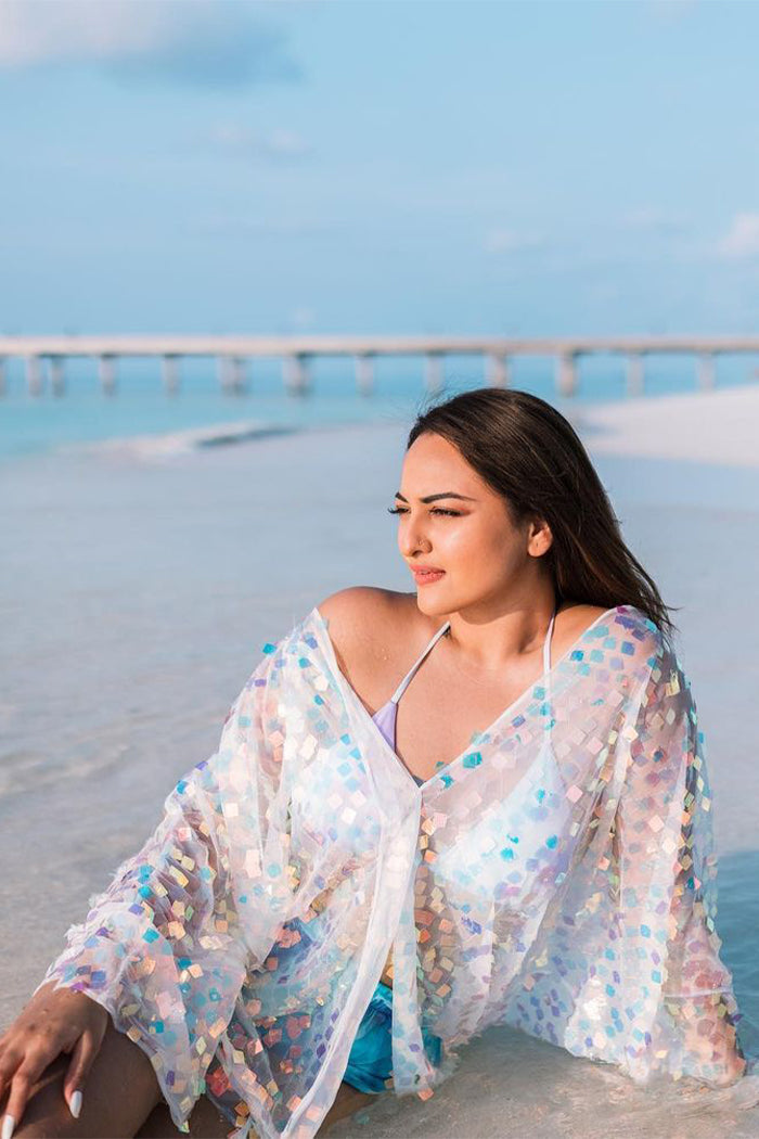 Sonakshi Sinha Shine bright cover up