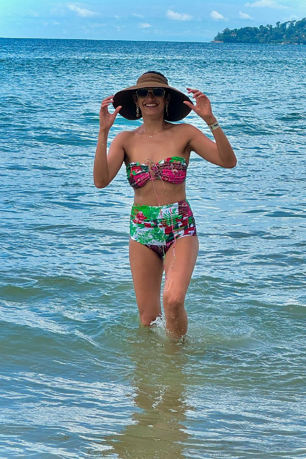 kubbra sait in Ten-Tastic sea ya there bikini set