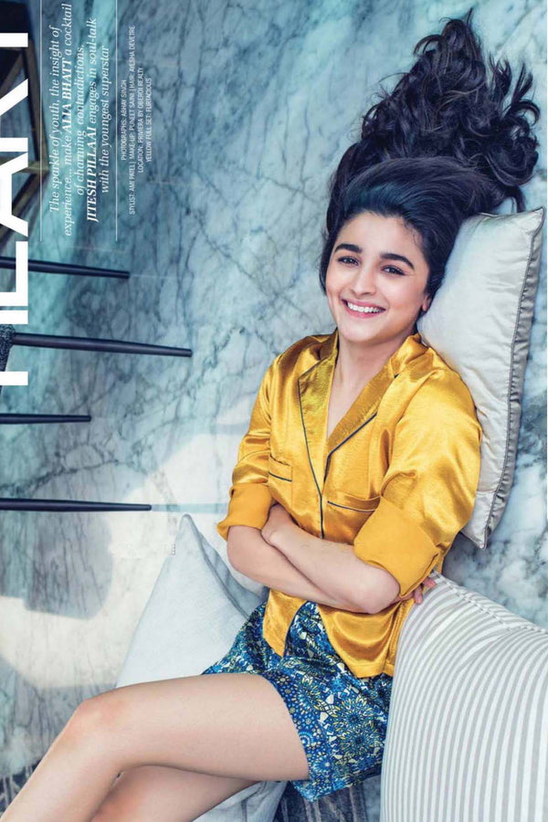 Alia Bhatt In Our Sipping Champagne Outdoor Night Shirt